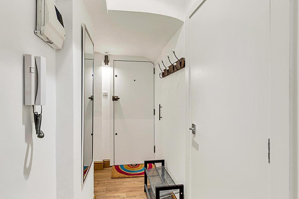 Apartamento Modern Comfort Two Bedroom Gem On The Rye *